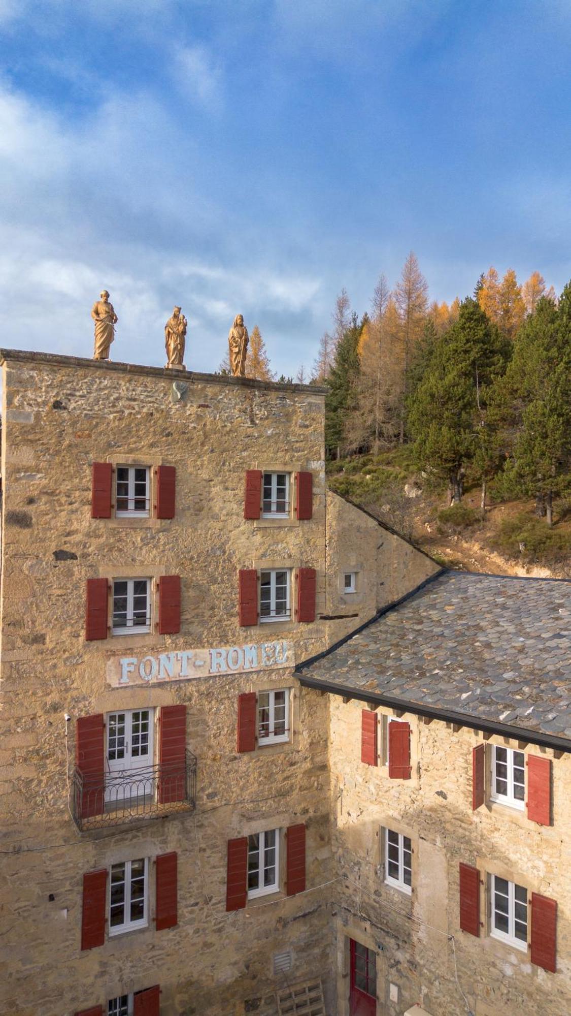 Grand Hotel L'Ermitage Font-Romeu-Odeillo-Via Luaran gambar